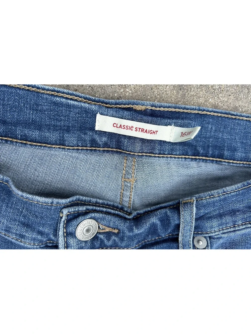 Levis Denim Blue Jeans Women 16 Blue Classic Fit Mid Rise Straight Leg